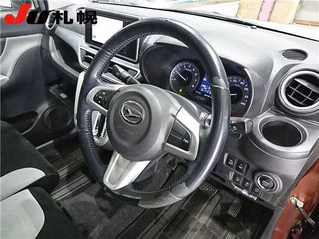DAIHATSU CAST