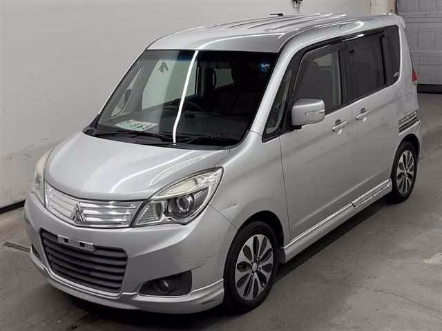 MITSUBISHI DELICA D:2