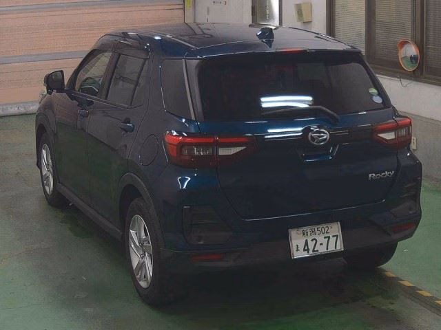 DAIHATSU ROCKY