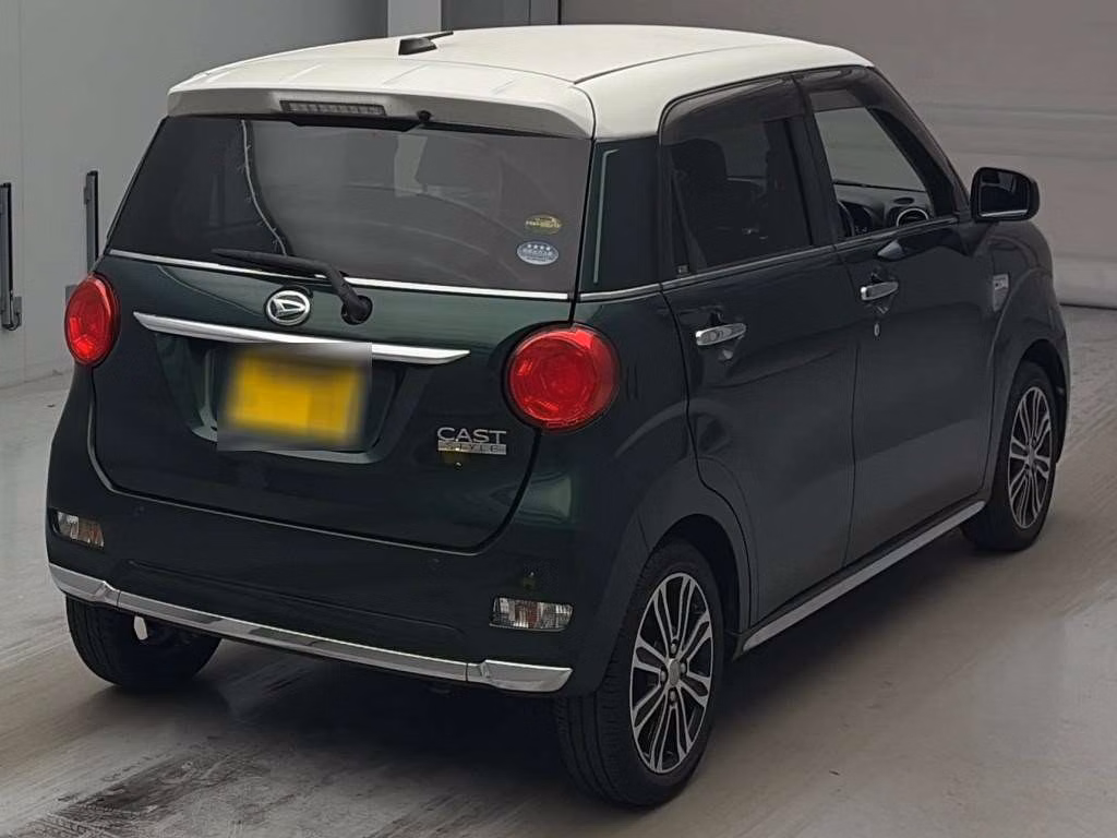 DAIHATSU CAST