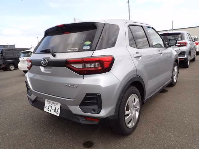 DAIHATSU ROCKY