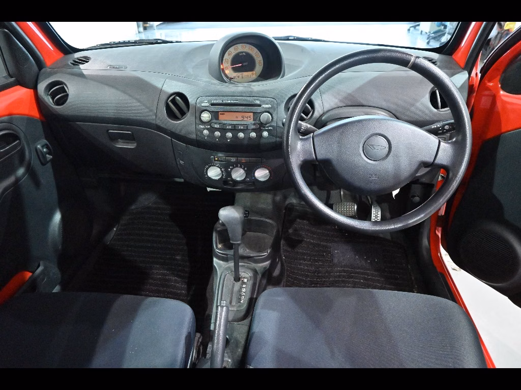DAIHATSU ESSE