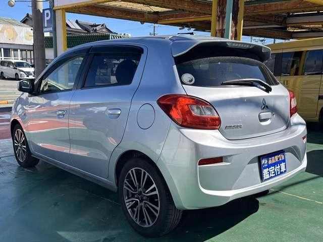 MITSUBISHI MIRAGE