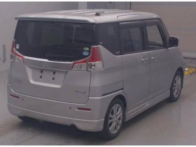 MITSUBISHI DELICA D:2