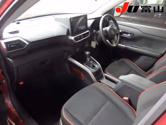 DAIHATSU ROCKY