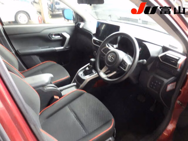 DAIHATSU ROCKY