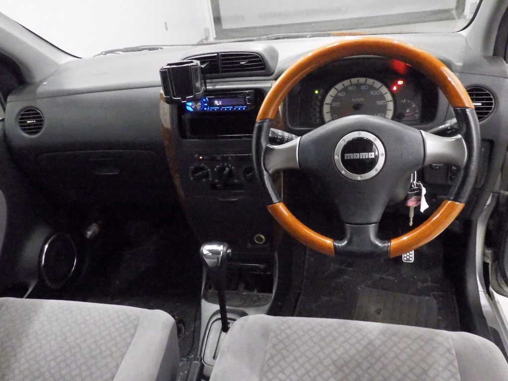 DAIHATSU MIRA AVY