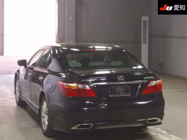 LEXUS LS600H
