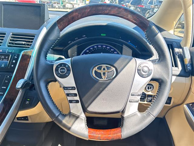 TOYOTA SAI