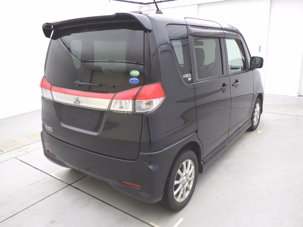MITSUBISHI DELICA D:2