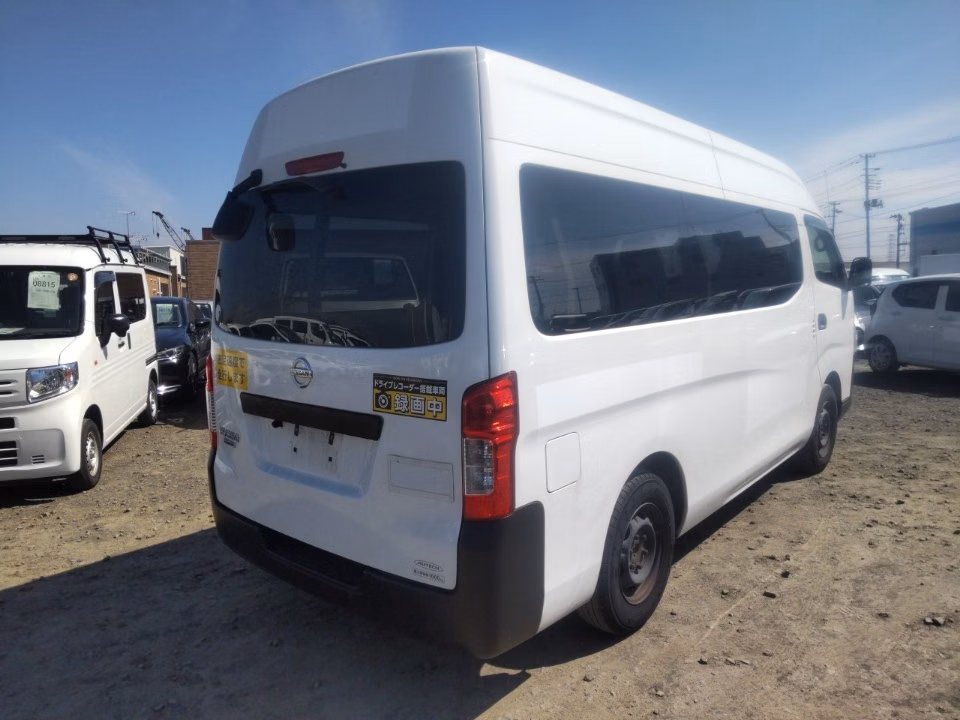NISSAN NV350 CARAVAN