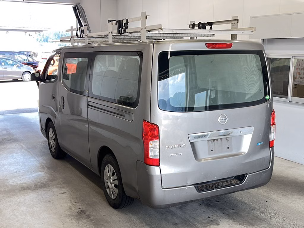 NISSAN NV350 CARAVAN
