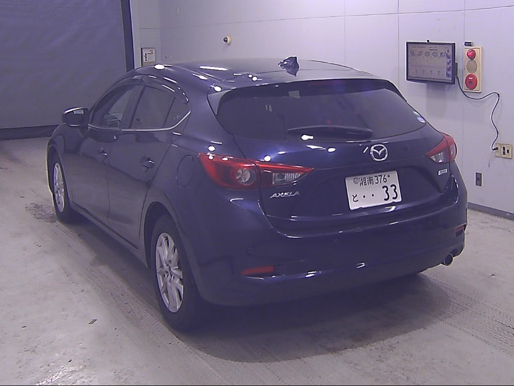 MAZDA AXELA