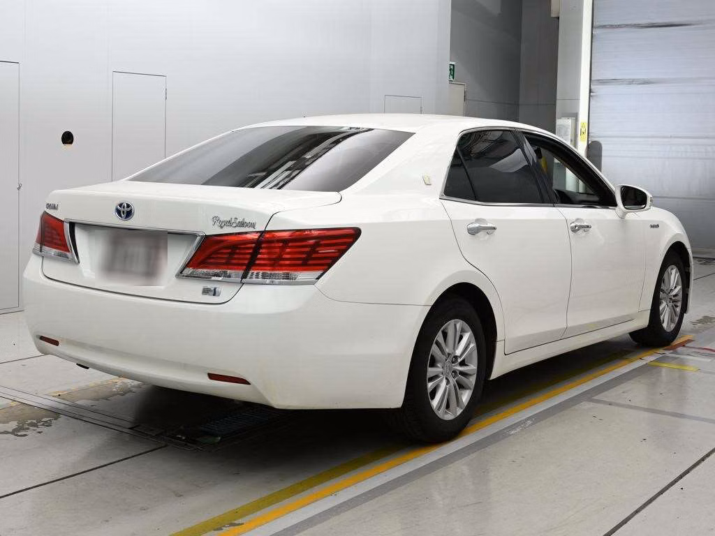TOYOTA CROWN