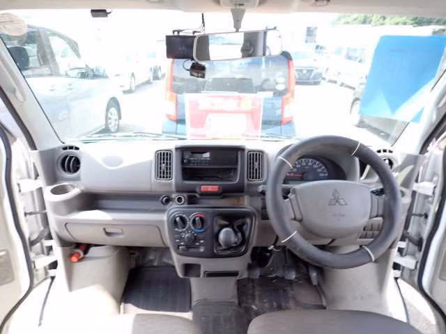 MITSUBISHI MINICAB