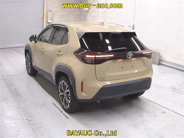 TOYOTA YARIS CROSS