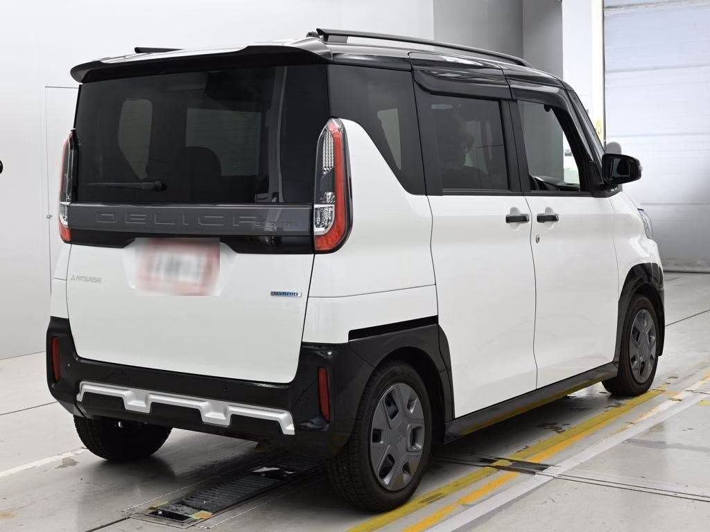 MITSUBISHI DELICA MINI