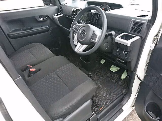 DAIHATSU WAKE
