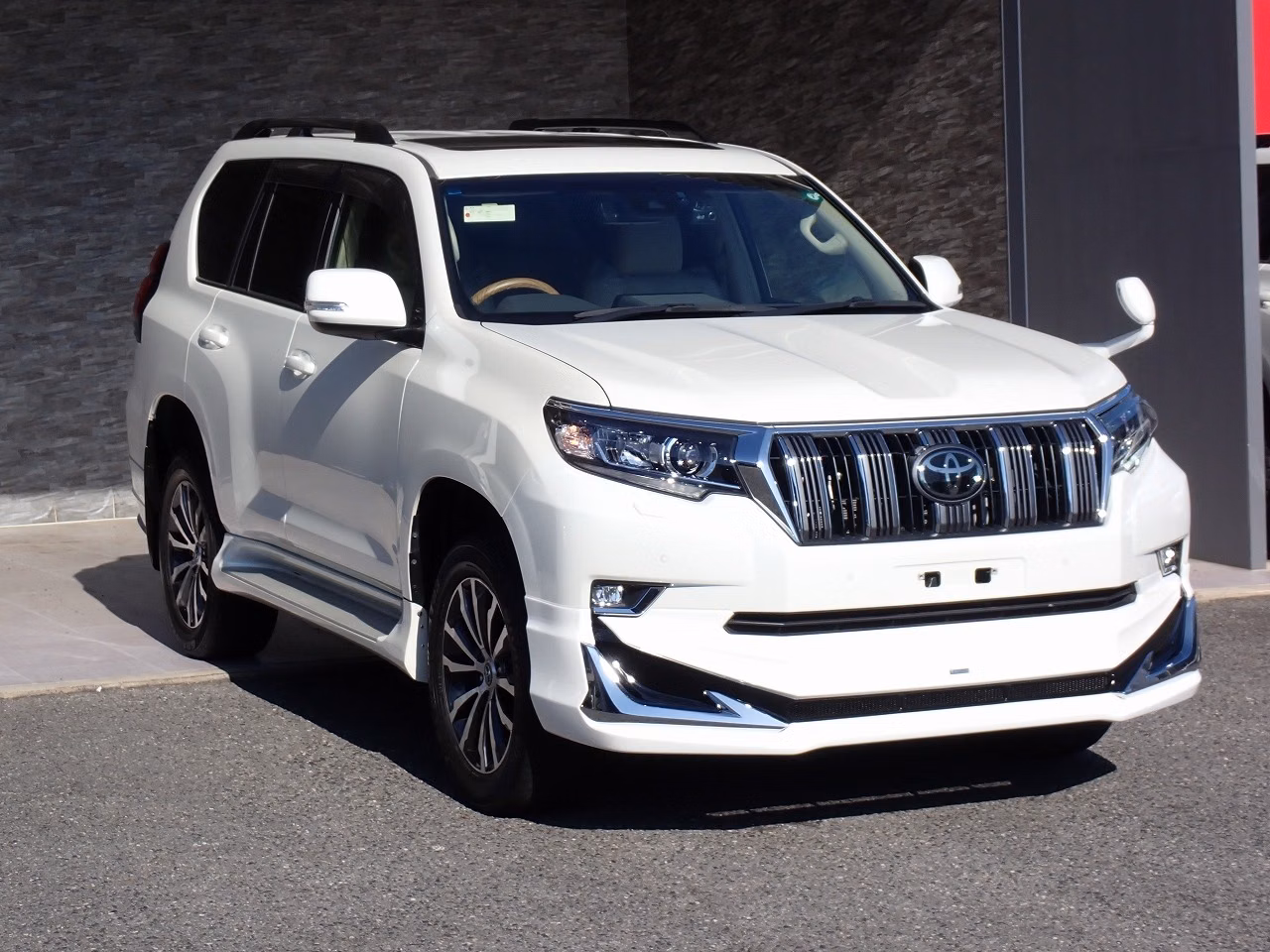 TOYOTA LAND CRUISER PRADO