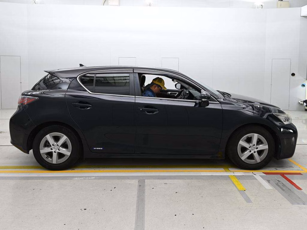 LEXUS CT200H