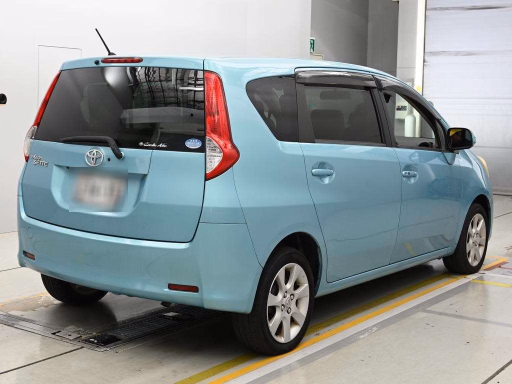 TOYOTA PASSO SETTE