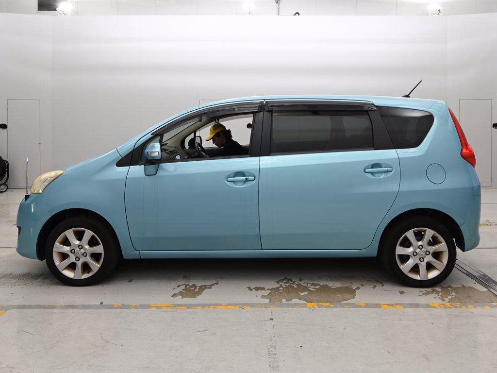TOYOTA PASSO SETTE