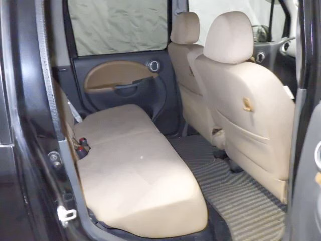 DAIHATSU MOVE LATTE