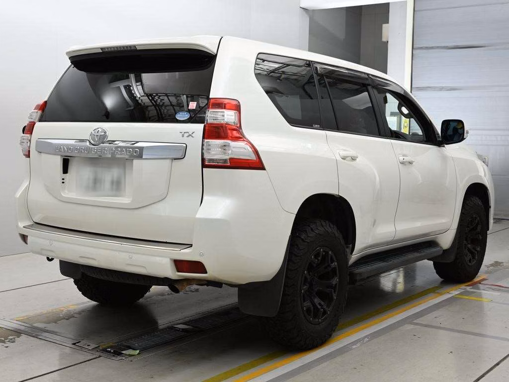 TOYOTA LAND CRUISER PRADO