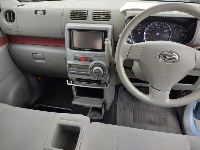 DAIHATSU MOVE CONTE