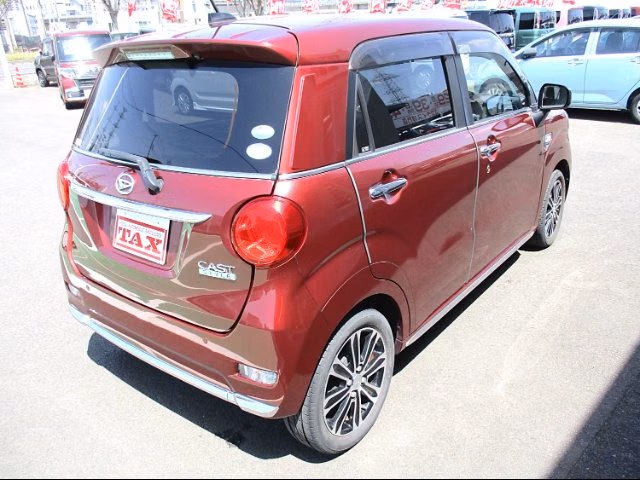 DAIHATSU CAST