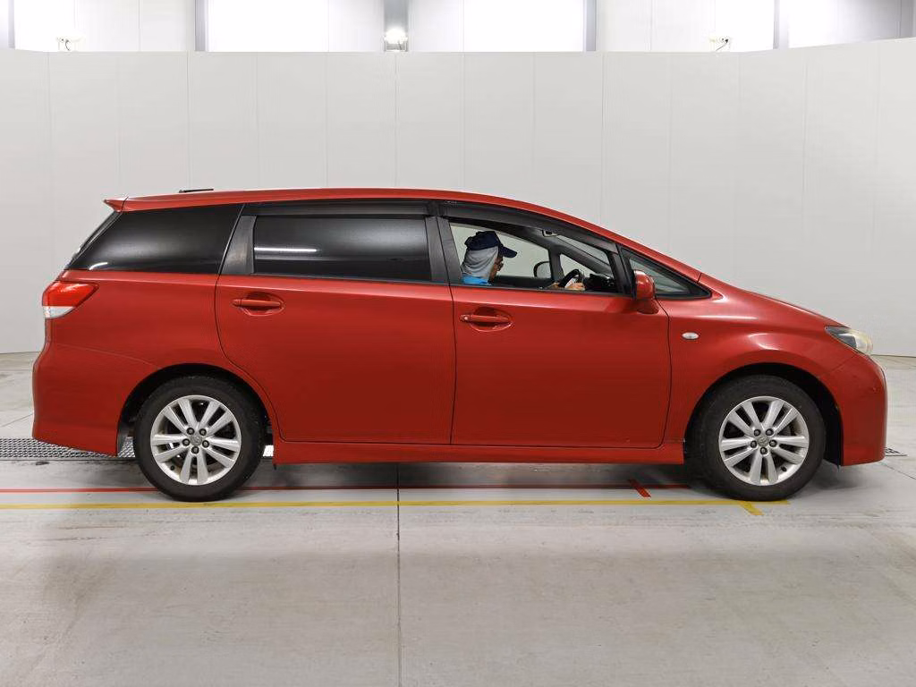 TOYOTA WISH