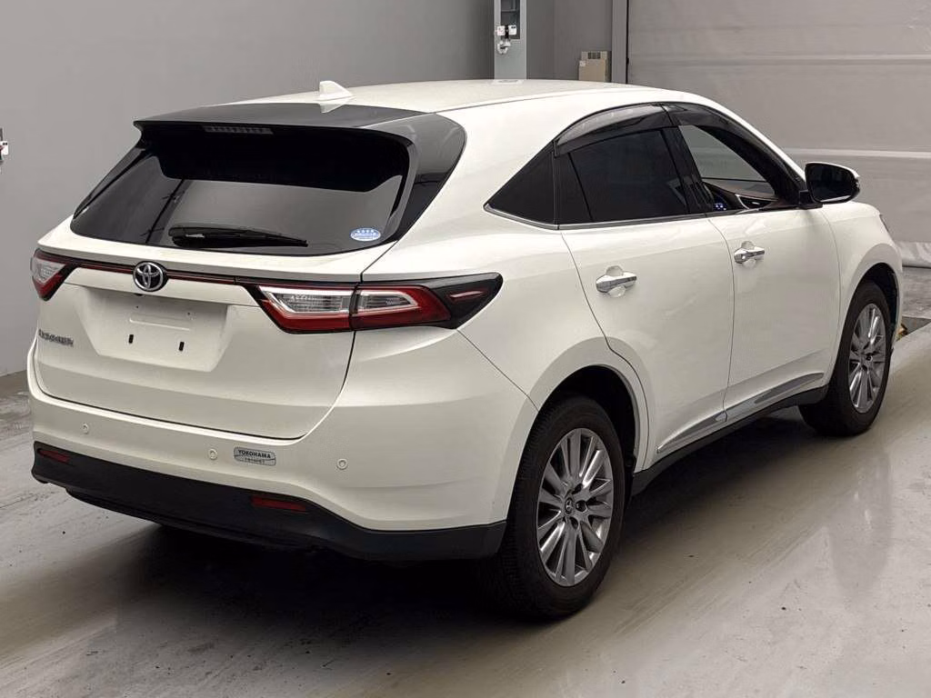 TOYOTA HARRIER