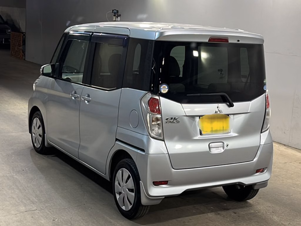 MITSUBISHI EK SPACE