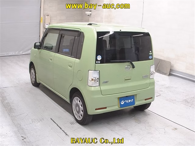 DAIHATSU MOVE CONTE