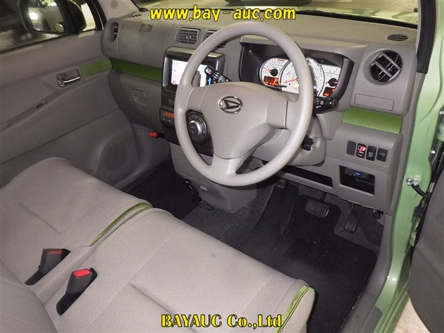 DAIHATSU MOVE CONTE