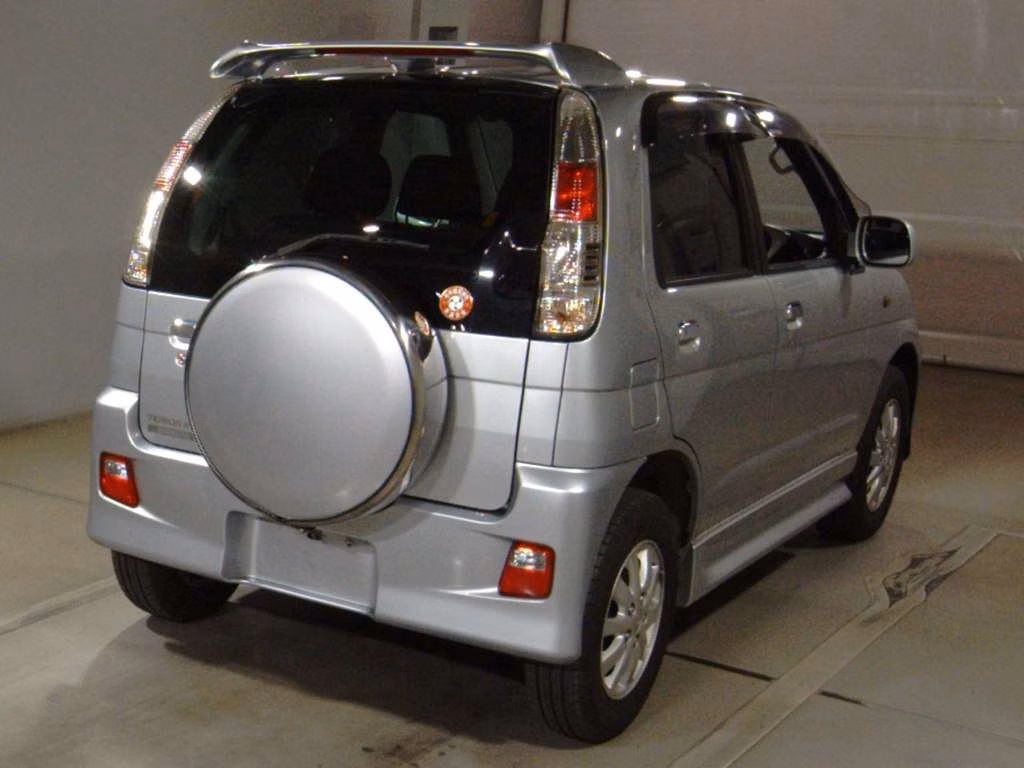 DAIHATSU TERIOS KID