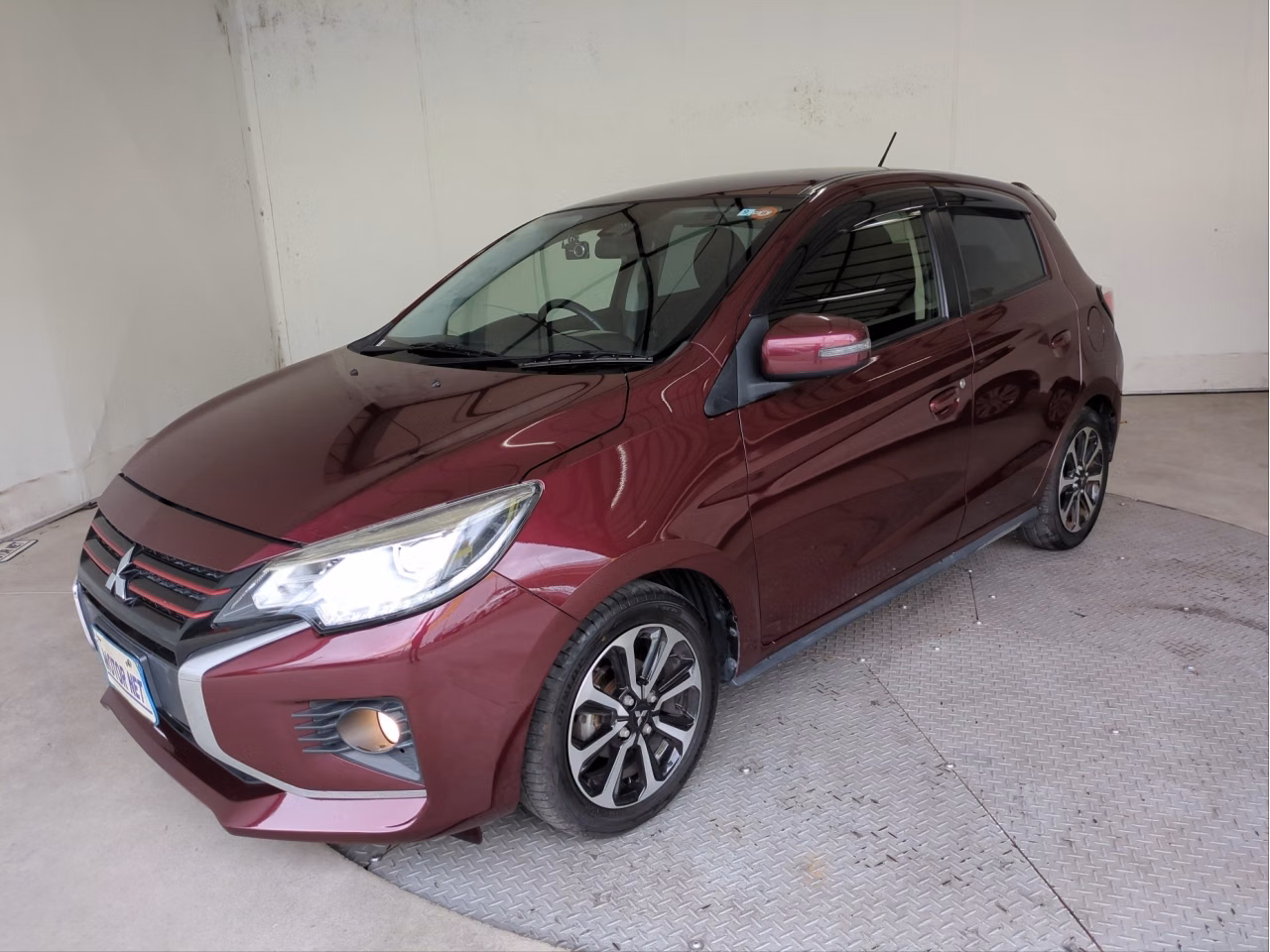 MITSUBISHI MIRAGE