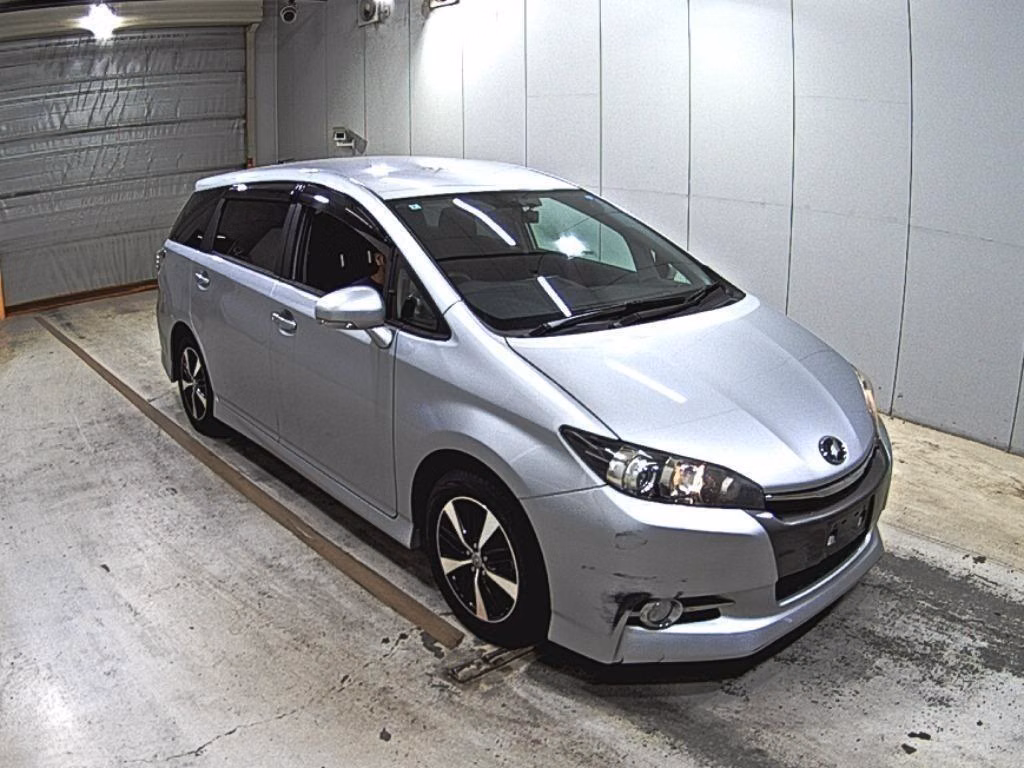 TOYOTA WISH