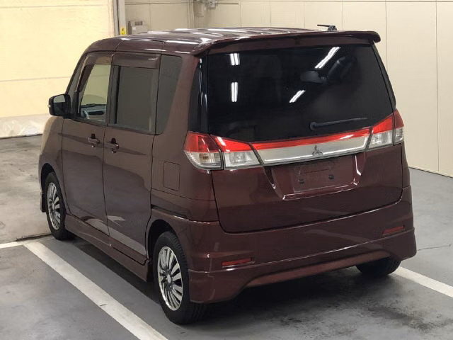 MITSUBISHI DELICA D:2