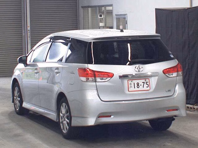 TOYOTA WISH