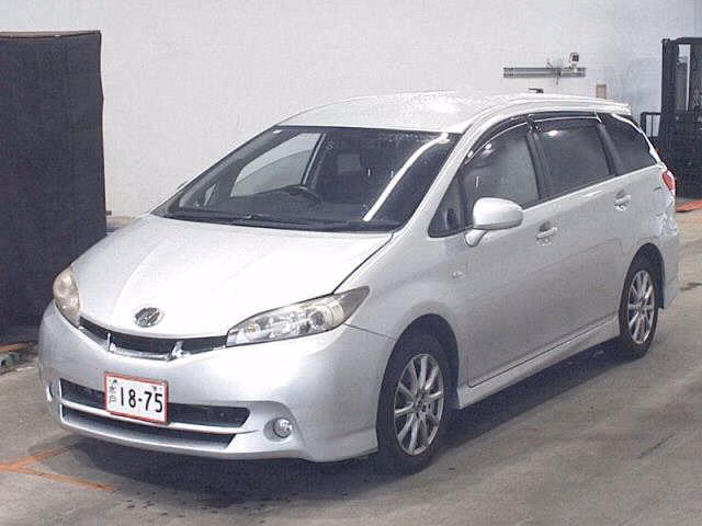 TOYOTA WISH