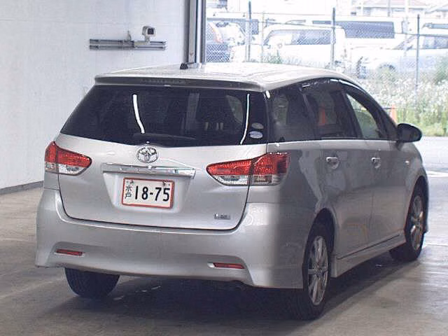 TOYOTA WISH