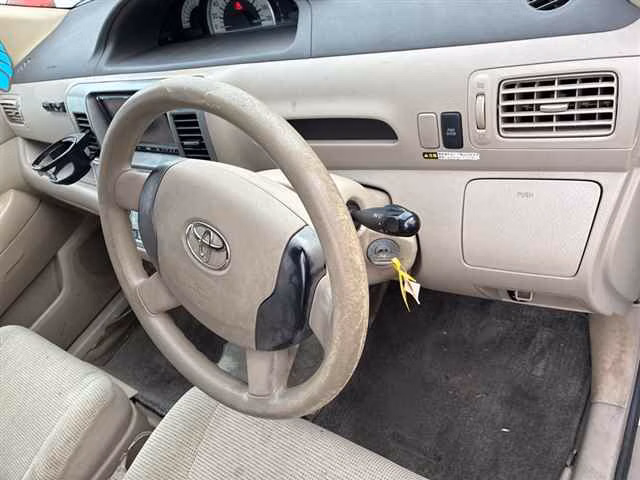 TOYOTA RAUM
