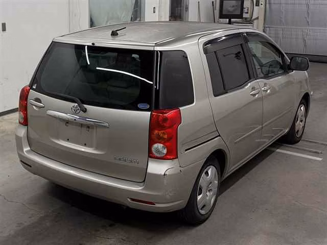TOYOTA RAUM