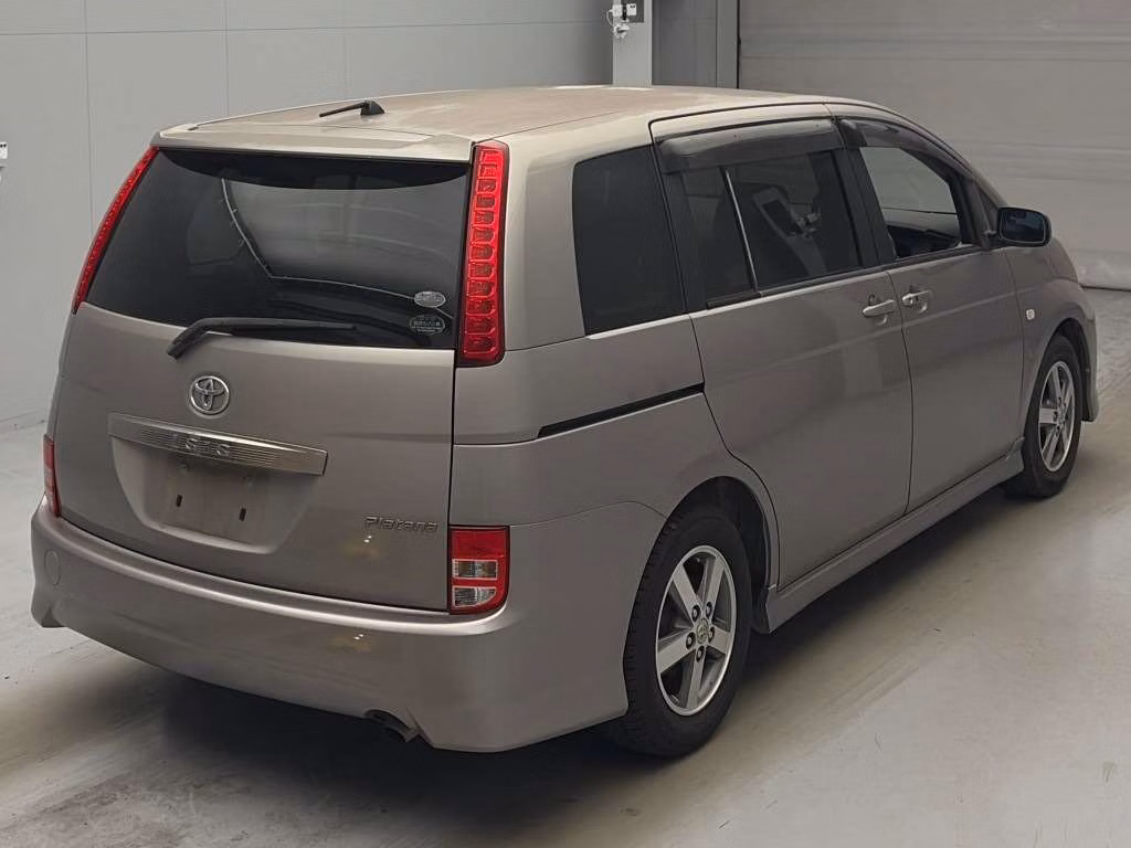 TOYOTA ISIS