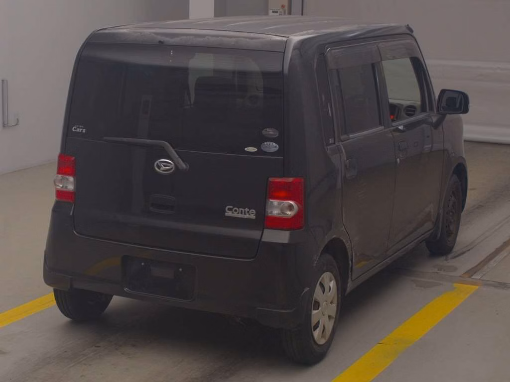 DAIHATSU MOVE CONTE