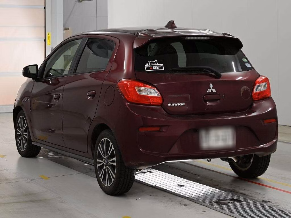 MITSUBISHI MIRAGE