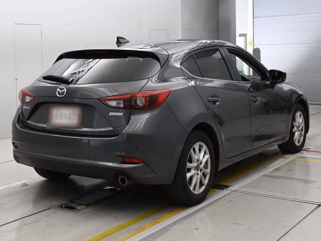 MAZDA AXELA