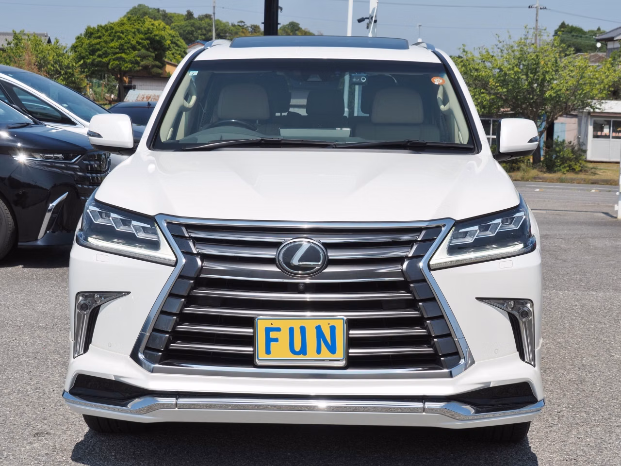 LEXUS LX570