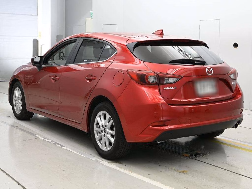 MAZDA AXELA